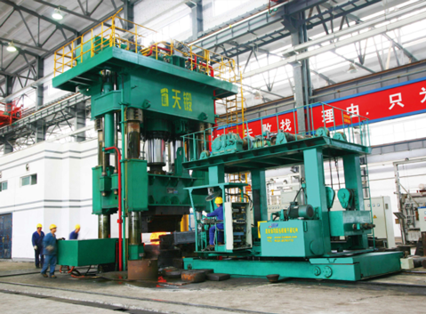 2500-ton hydraulic press